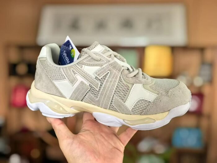 Onitsuka Tiger Off White Classic Sneakers - Image 2