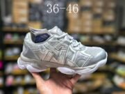 Onitsuka Tiger Light Grey Classic Sneakers - Image 3