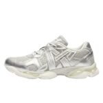 Onitsuka Tiger Light Grey Classic Sneakers