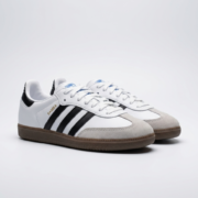 Minimal Stripe Casual Sneakers – Classic Everyday Shoes