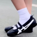 Women's Black White Classic Sport Sneakers